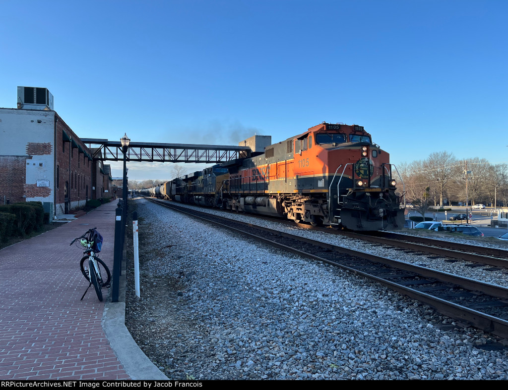 BNSF 1105